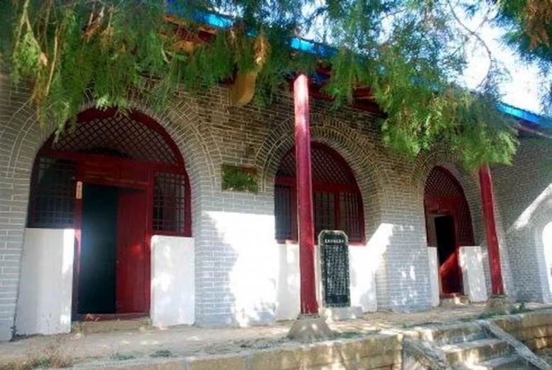 延川縣關莊鎮(zhèn)太相寺村，中央軍委在這里召開過紅軍團以上干部會議，發(fā)布了紅軍西征命令.jpg