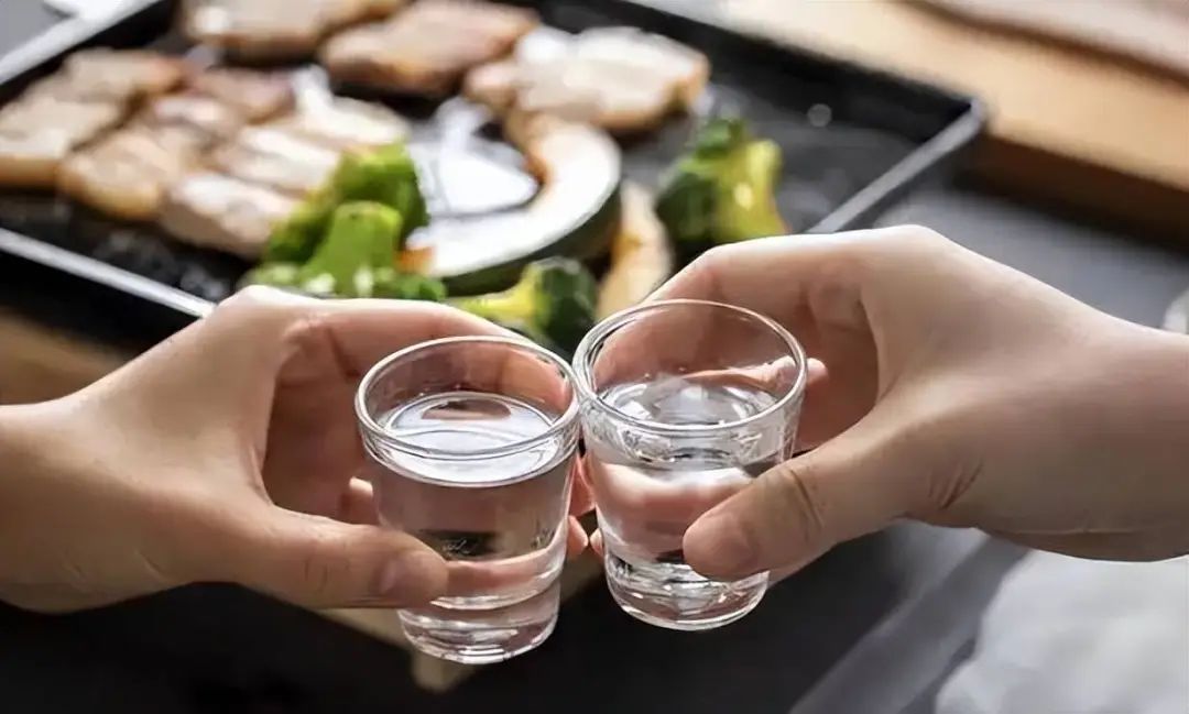 喝酒段位大揭秘，你能到達(dá)哪一級(jí)？.jpg
