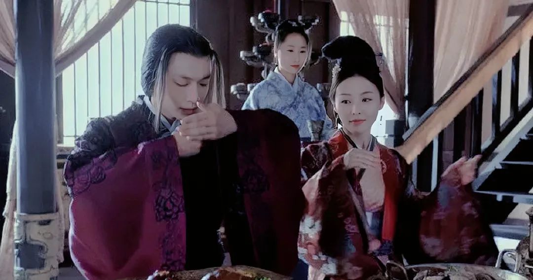 古人喝酒，為什么用袖子遮著臉？.jpg