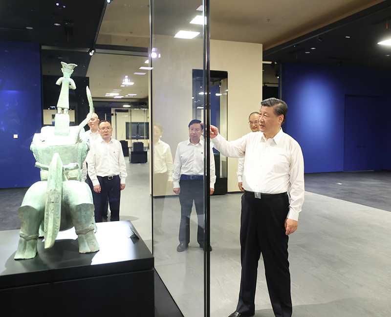 習(xí)近平四川.jpg 習(xí)近平四川.jpg