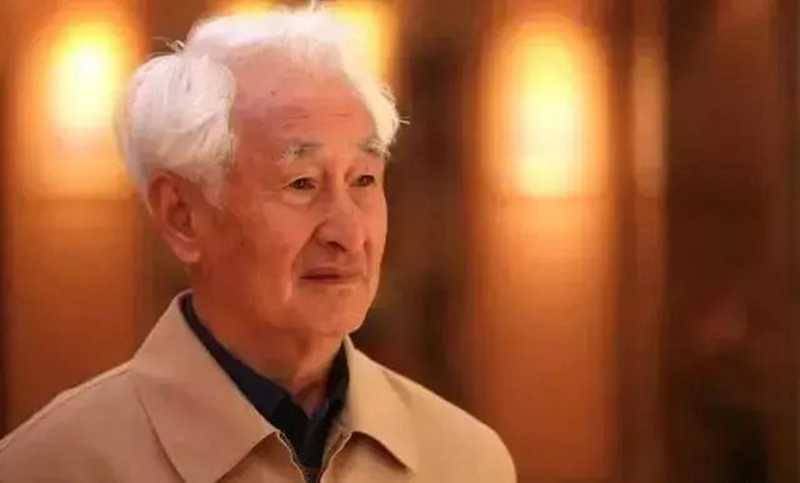 98年5月，季克良成為茅臺新時期的”掌舵者“。.jpg