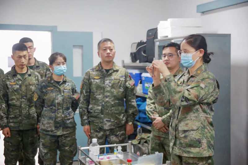貴州武警3.jpg