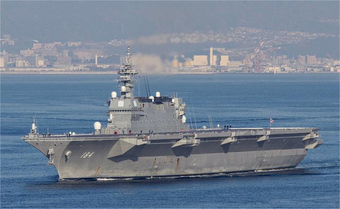 日本海上自衛(wèi)隊(duì)“加賀”號航母出港 .jpg