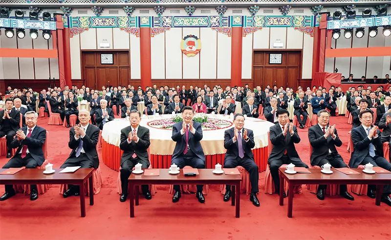 2023年12月29日，全國(guó)政協(xié)在北京舉行新年茶話會(huì)。黨和國(guó)家領(lǐng)導(dǎo)人習(xí)近平、李強(qiáng)、趙樂(lè)際、王滬寧、蔡奇、丁薛祥、李希、韓正出席茶話會(huì)并觀看演出。.jpg
