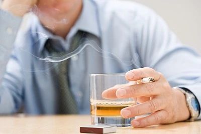 飲酒適量的科學(xué)標準.jpg