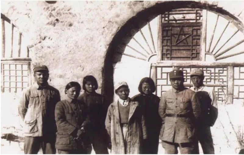 英雄氣短，兒女情長，李克農(nóng)將軍的家國深情2.jpg
